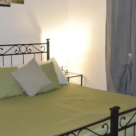 Karina's Bed & Breakfast 4*