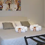 Karina's Bed & Breakfast 4*