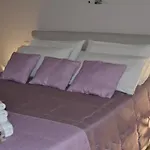 Bed & Breakfast Karina's 4*