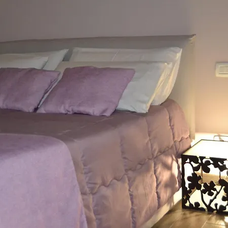 Bed and breakfast Karina's 4*