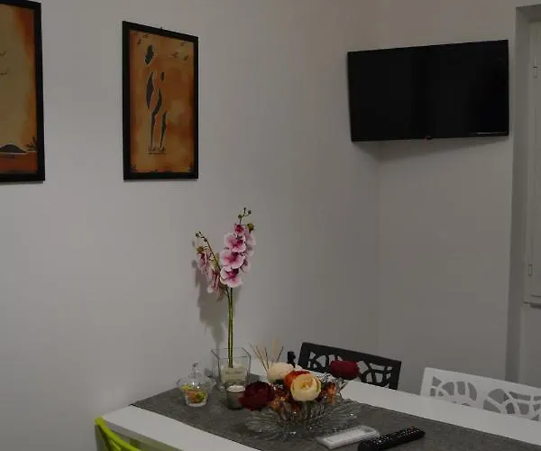 Karina's 住宿加早餐酒店 塔兰托